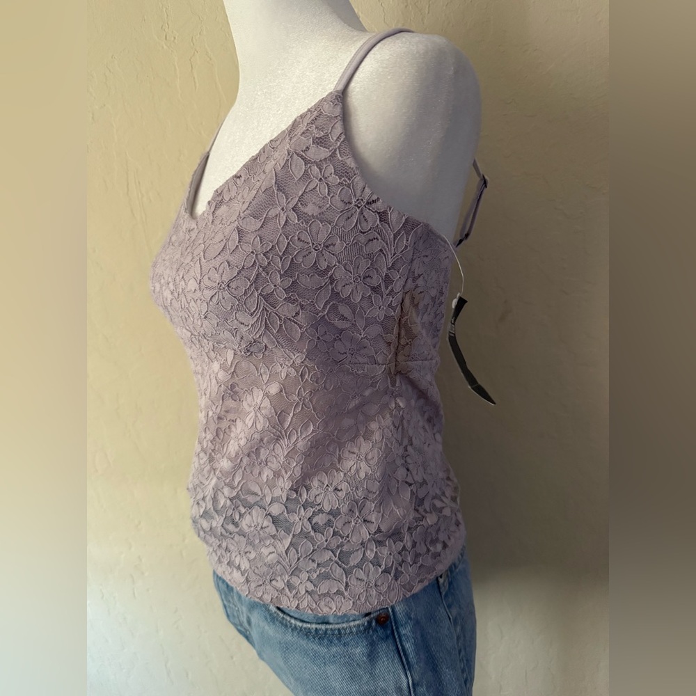 Sheer lace purple cami - Picture 2 of 6